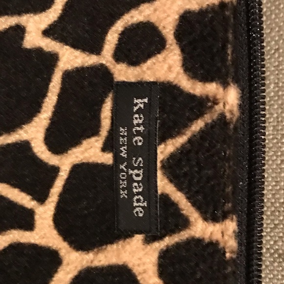 Adorable Kate Spade animal print bag. - Picture 2 of 3
